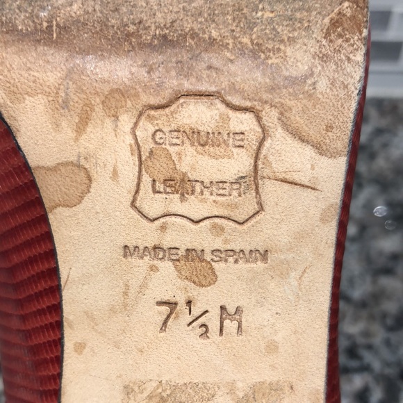 Talbots Genuine Leather Pumps with Faux Buckle - Picture 4 of 6